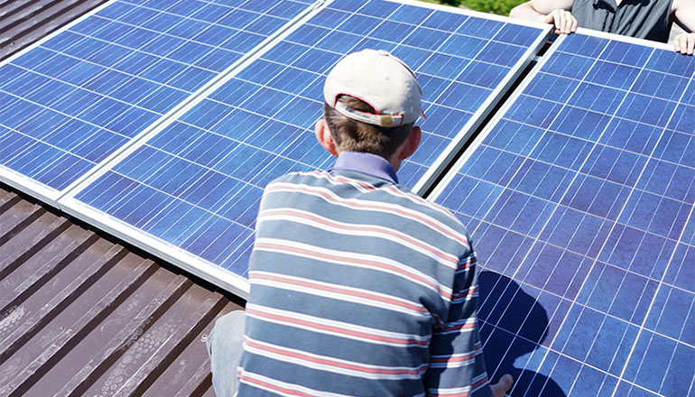 Things to know for smart installation of solar panels on your roof
